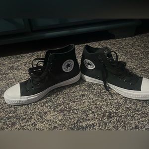 NWOT converse size 8.5w/6.5m